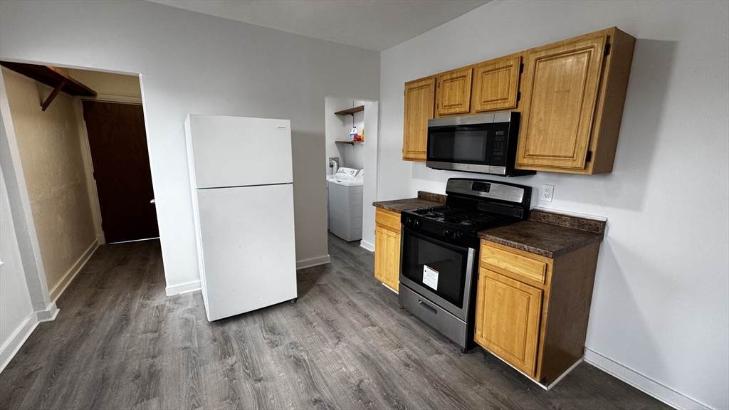 69 Kingsdale - Photo 1