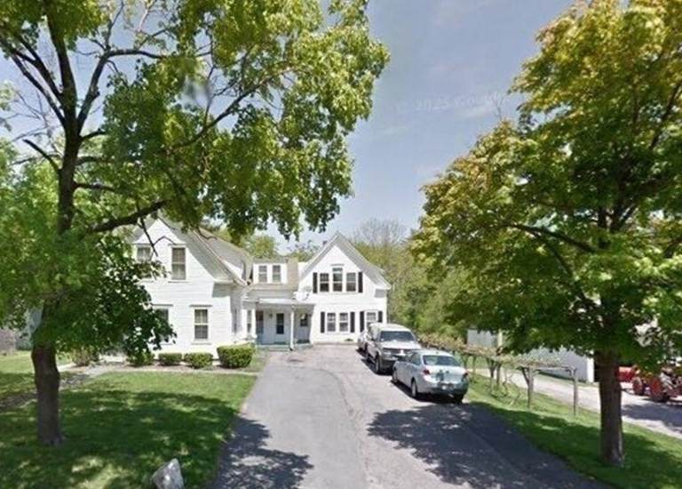 231 Pleasant Street - Photo 1