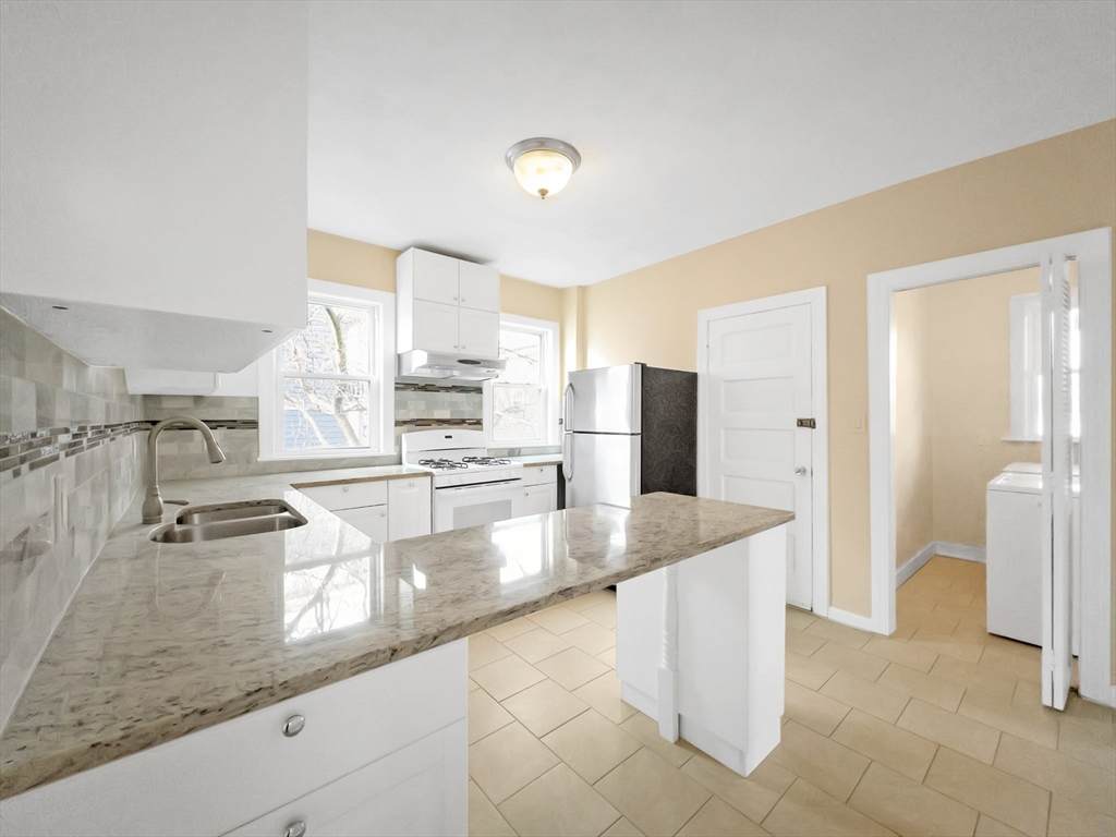 24 Montvale Street - Photo 1