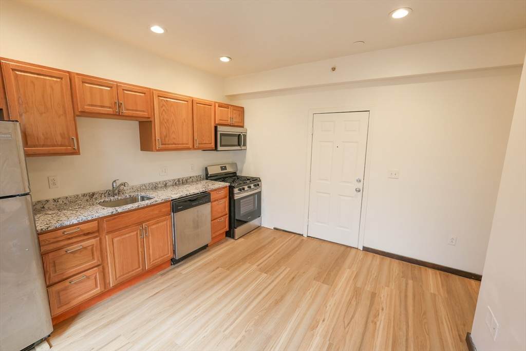 100 Seaver Street - Photo 1
