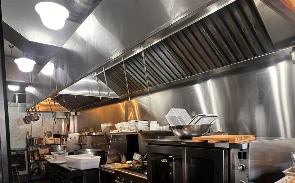 000 Summer St - Photo 1