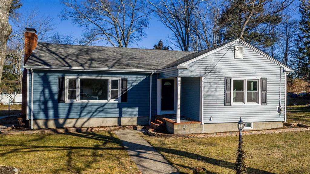 25 Pershing Ave - Photo 1