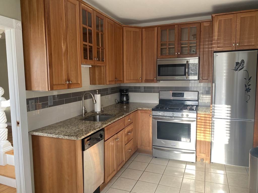 102 A Moreland St - Photo 1