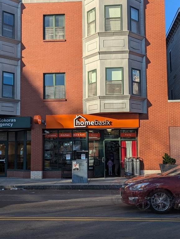 323-329 Centre St - Photo 1