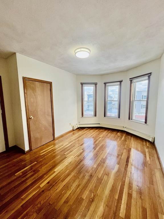 417-419 Ferry Street - Photo 1