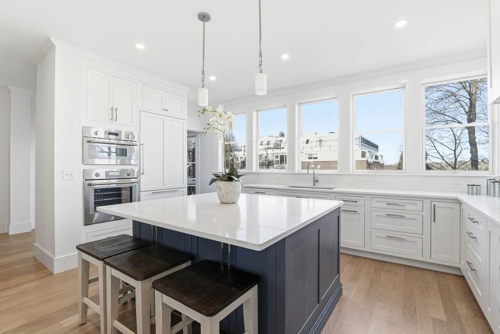 90 Addington - Photo 1