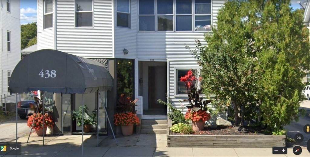 438 Park Avenue - Photo 1