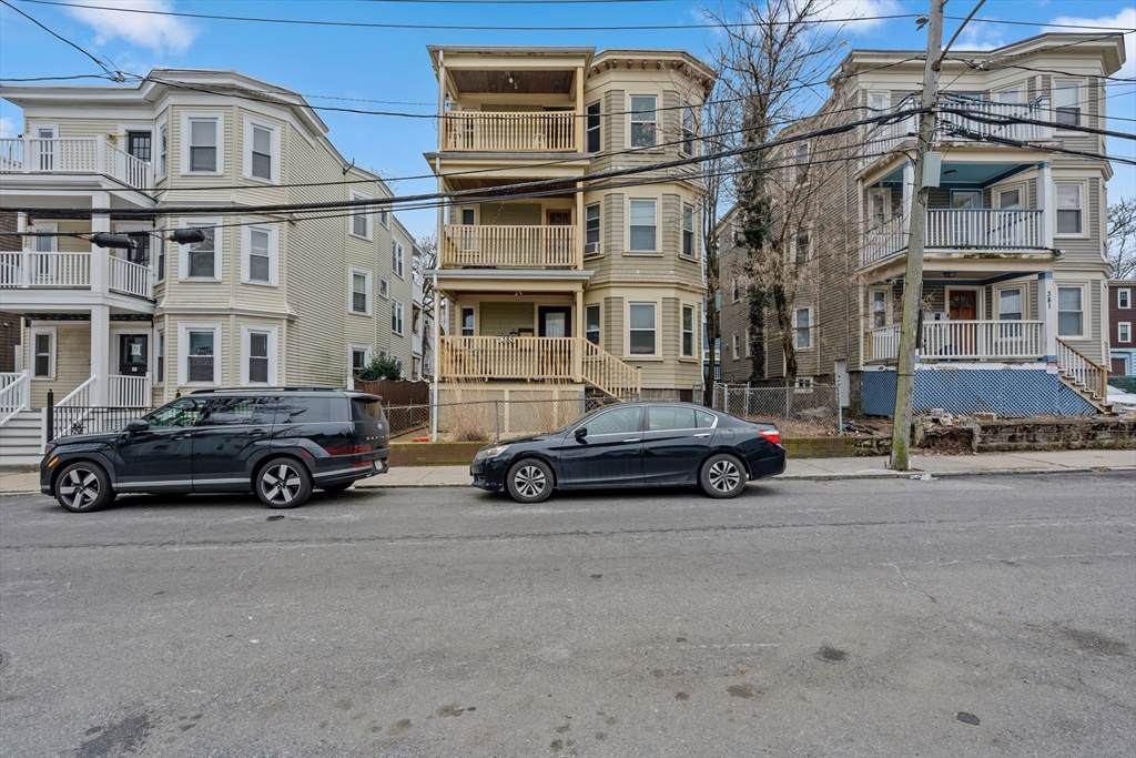 385 Centre St - Photo 1