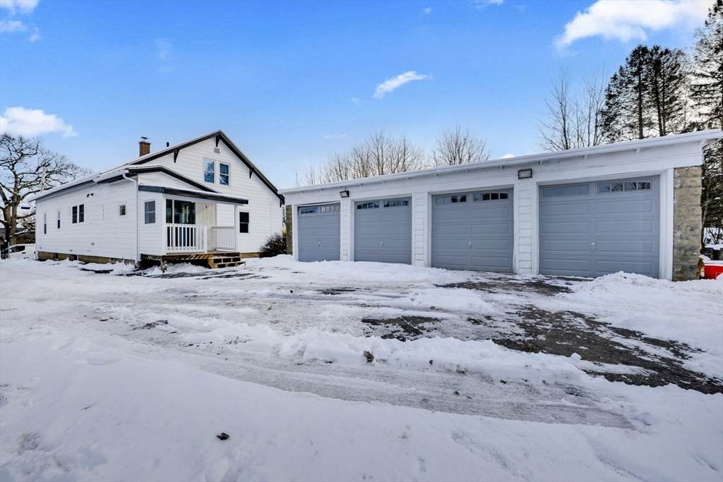 112 East St - Photo 1