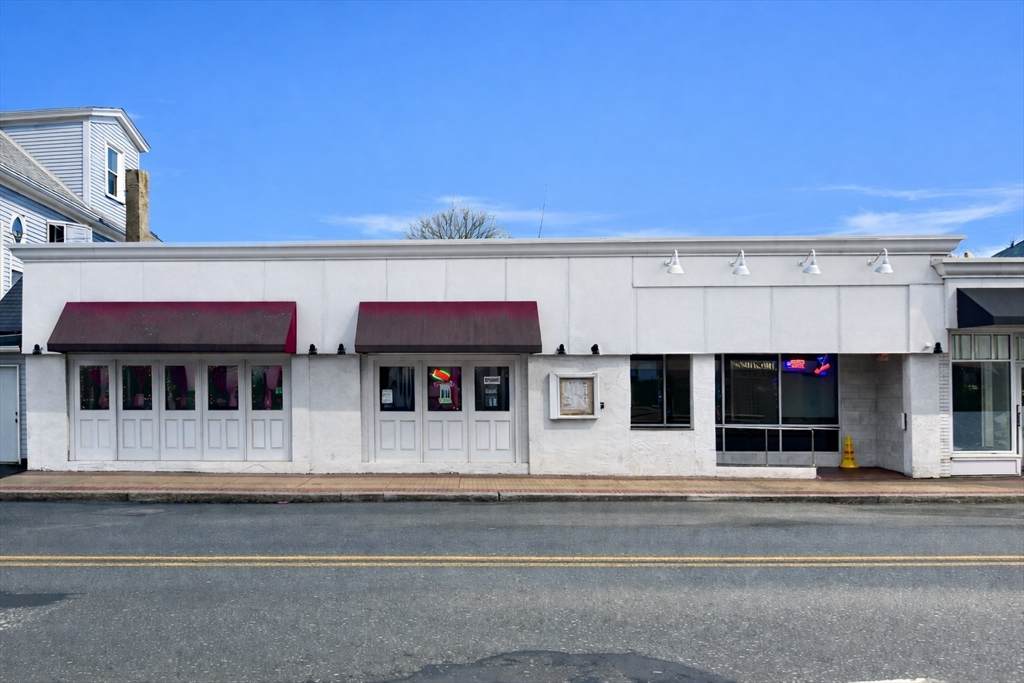 44 Atlantic Avenue - Photo 1