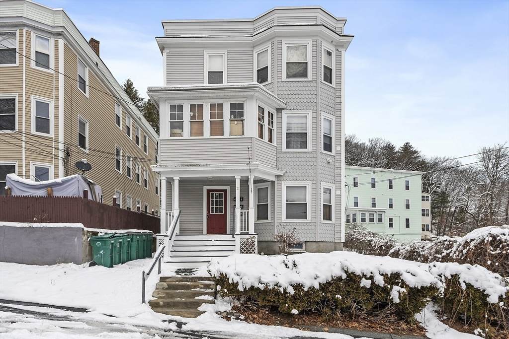 21 Read St - Photo 1