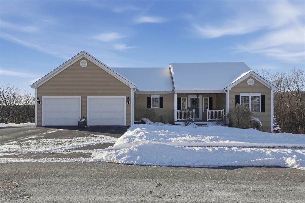 38 Hemlock Rd - Photo 1