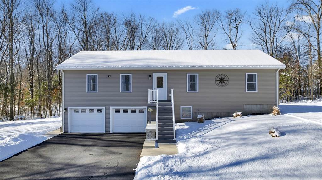 103 Daniel Shays Hwy - Photo 1