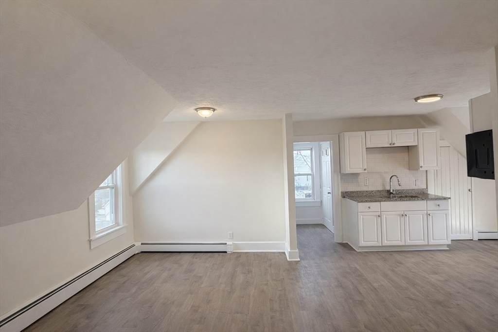 75 Haviland Ave - Photo 1