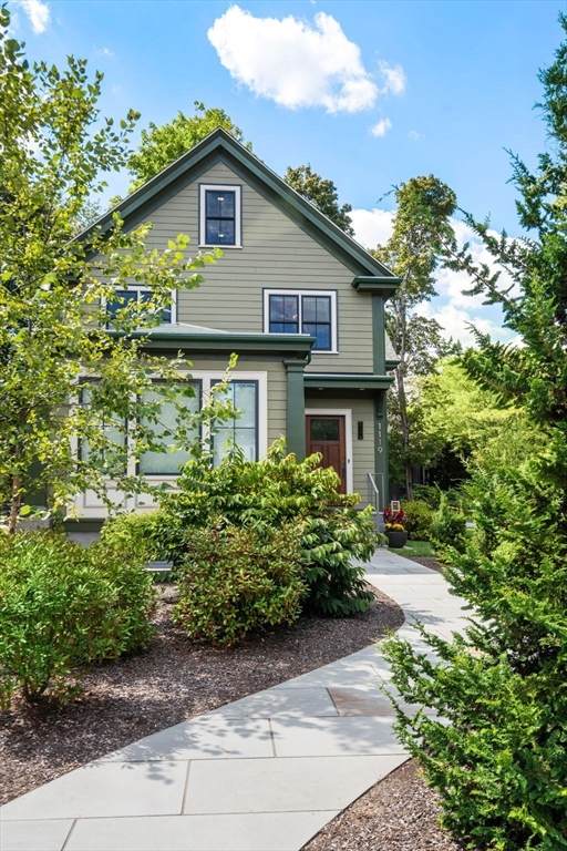 1119 Walnut St - Photo 1