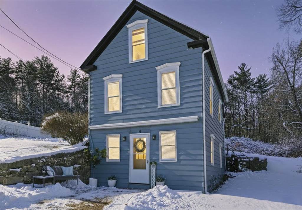 8 Mumford Rd - Photo 1