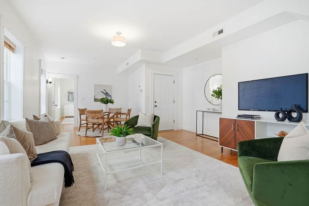 172-174 Auburn Street - Photo 1