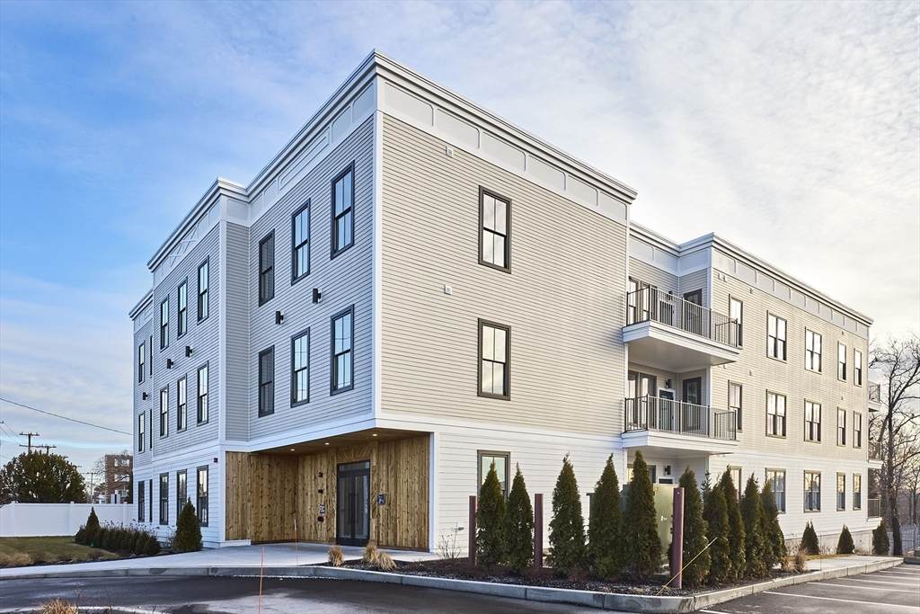 105 Sea Street - Photo 1