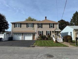 93 Benjamin St - Photo 1