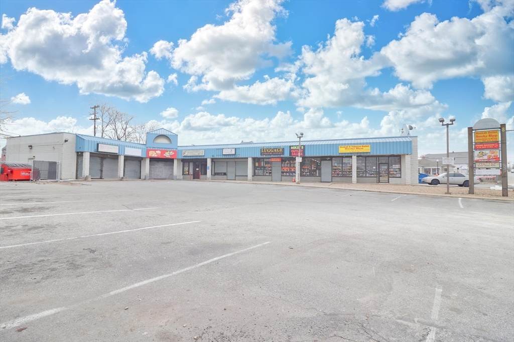 8 South Broadway - Photo 1