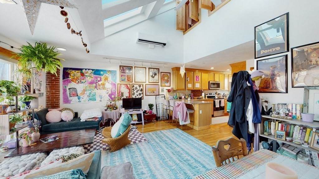 51 Hemenway St. - Photo 1