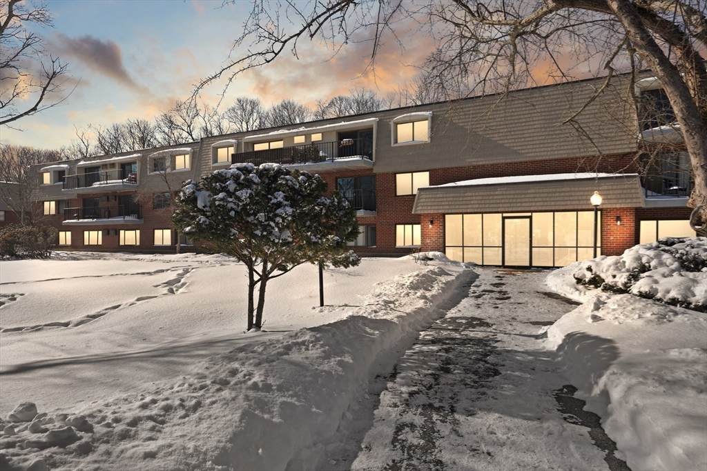 575 Broad St - Photo 1