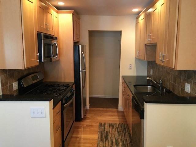 66 Saint James Street - Photo 1