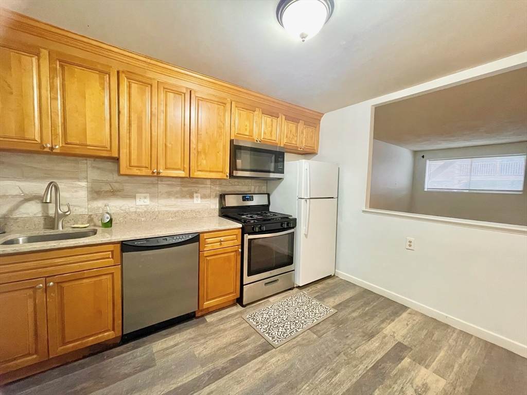 195 Independence Ave - Photo 1