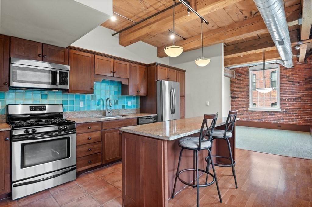 25 Cedar St - Photo 1