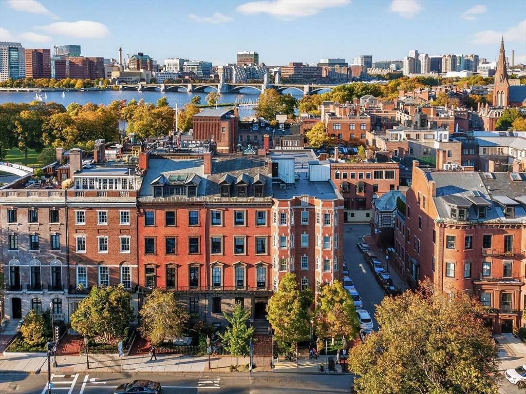 93 Beacon Street - Photo 1