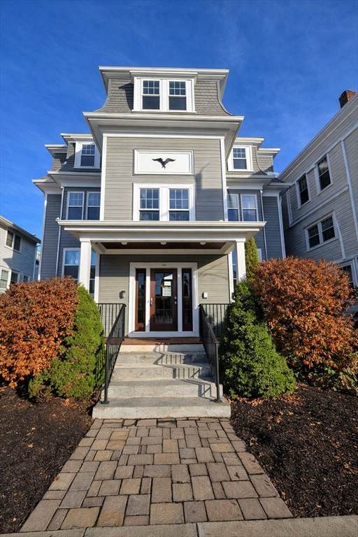 214-216 E Eagles St - Photo 1