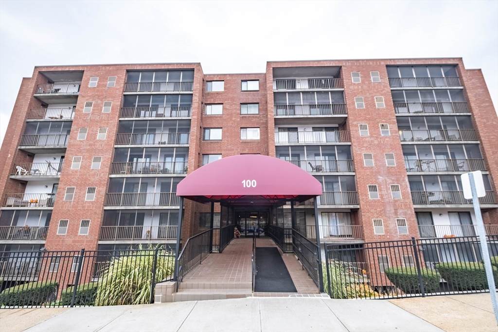 100 High St - Photo 1