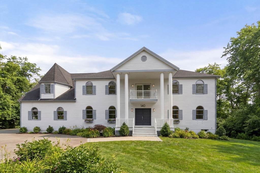 140 York St - Photo 1