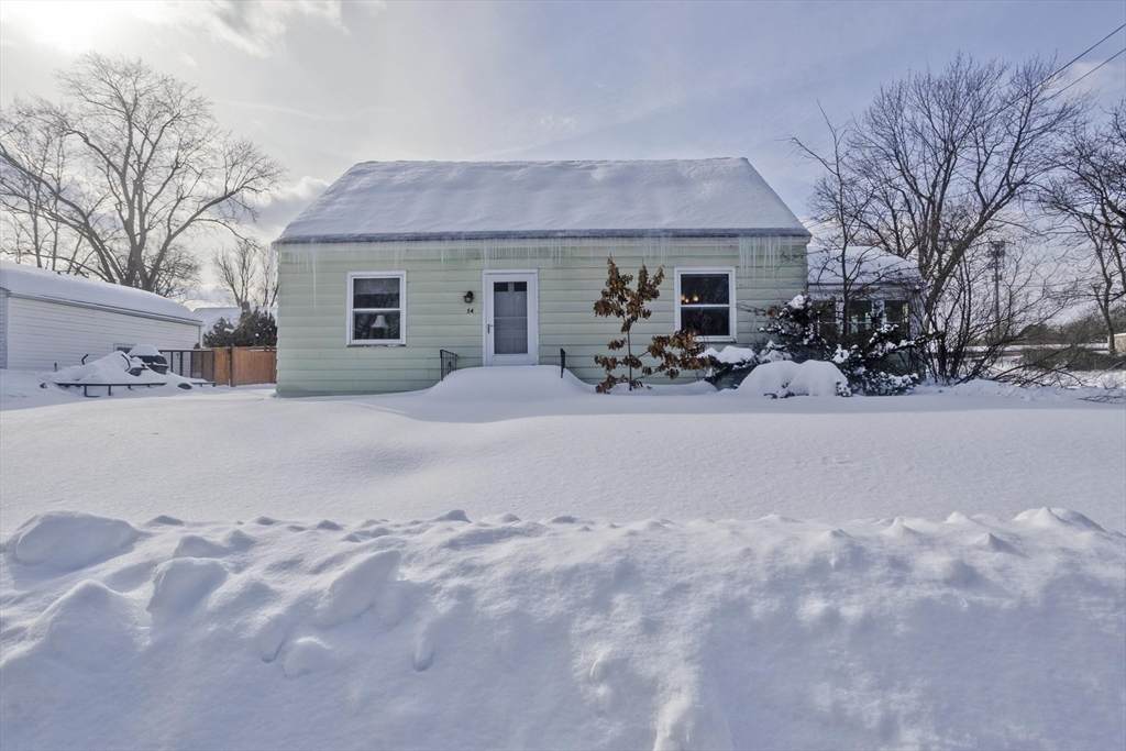 54 Dudley St - Photo 1