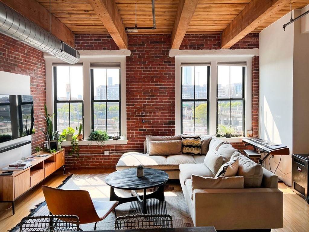 9 West Broadway - Photo 1