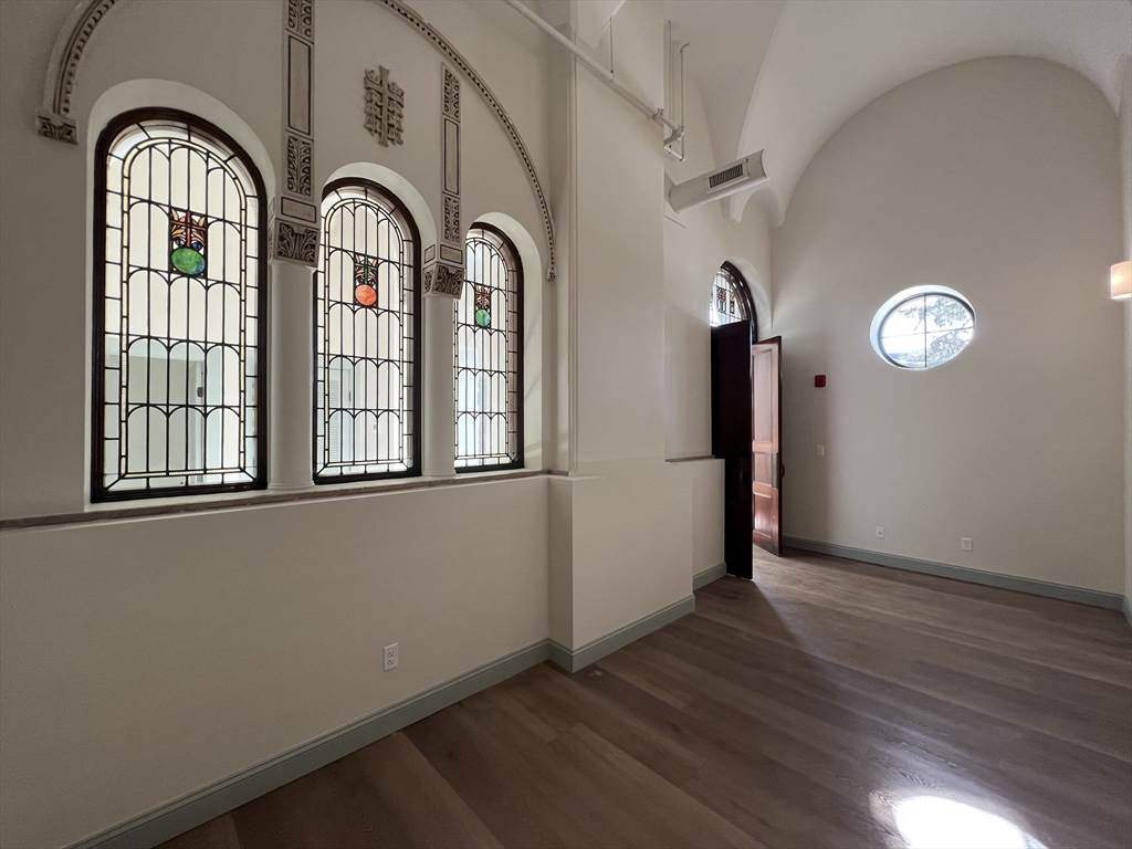 160 Seabury St - Photo 1