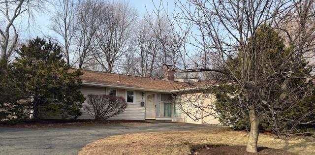 4 Curwen Road - Photo 1