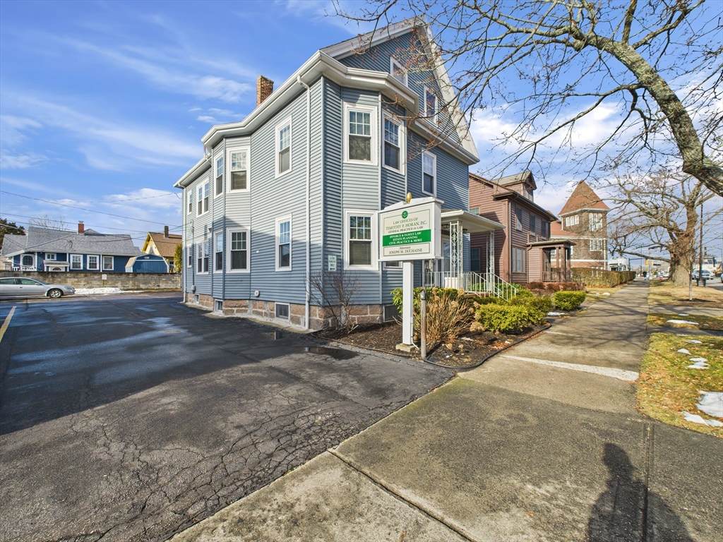 785-787 Rockdale Ave - Photo 1