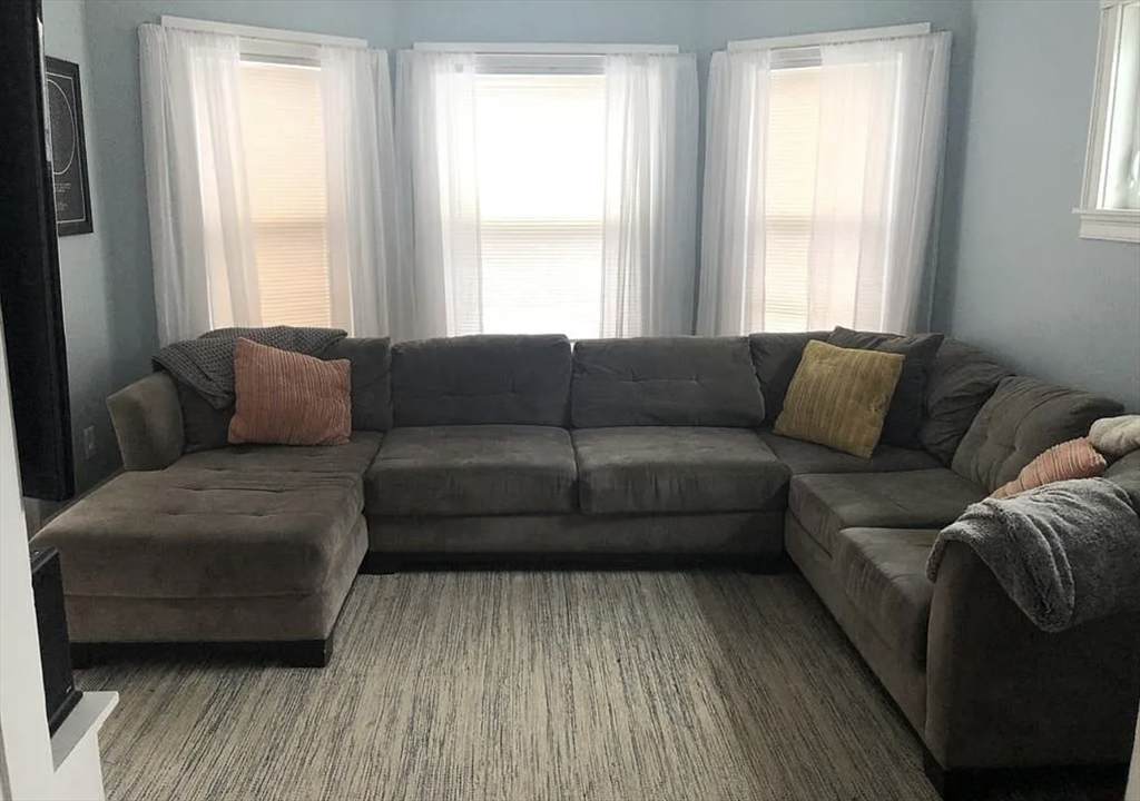 9 Bellevue Ave - Photo 1