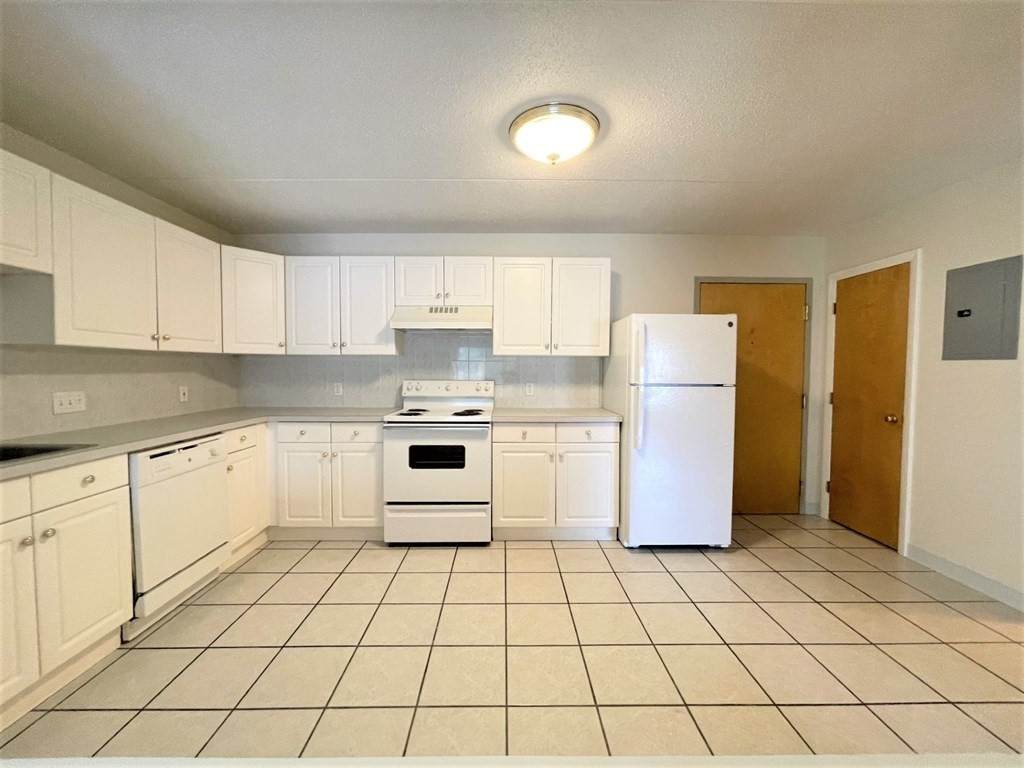 580 Salem Street - Photo 1