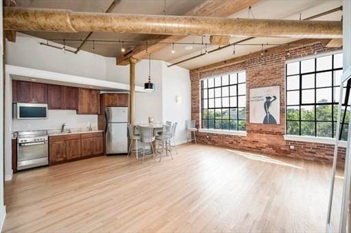 491 Dutton St - Photo 1