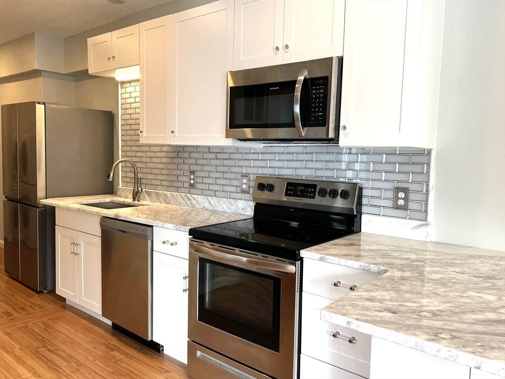 269 W Main St - Photo 1