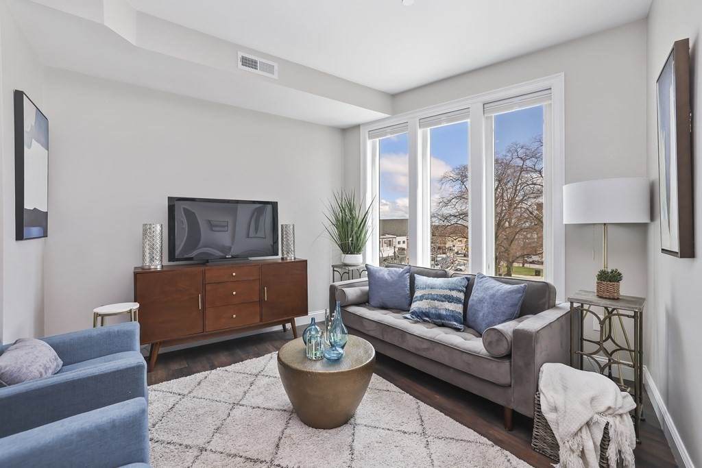 734 South Street - Photo 1