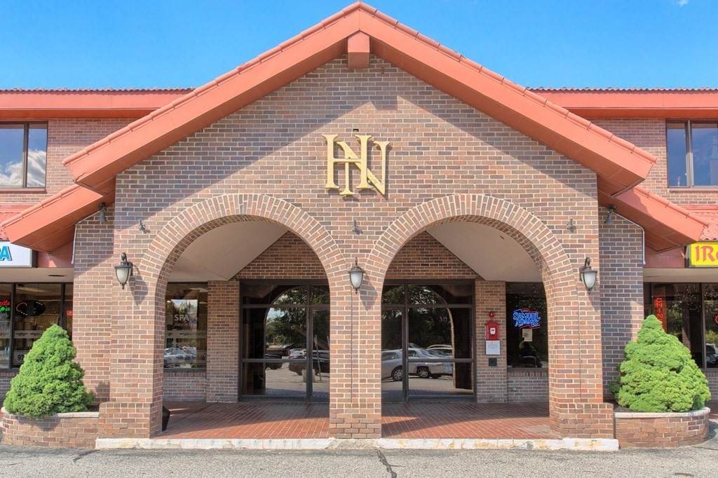 435 Newbury Street - Photo 1