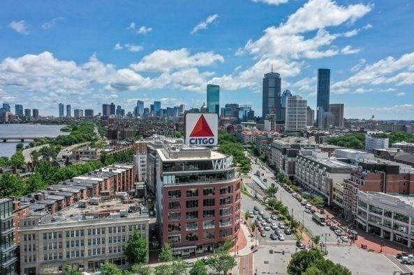 566 Commonwealth Ave - Photo 1