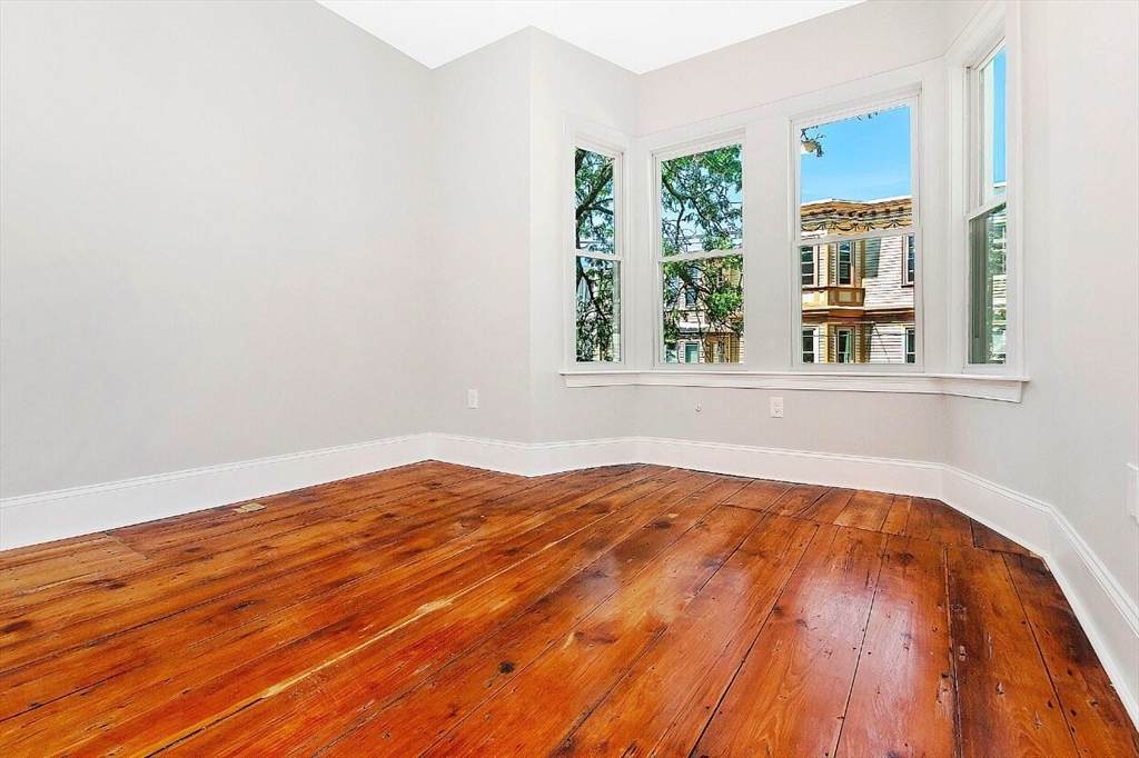 85 Webster - Photo 1