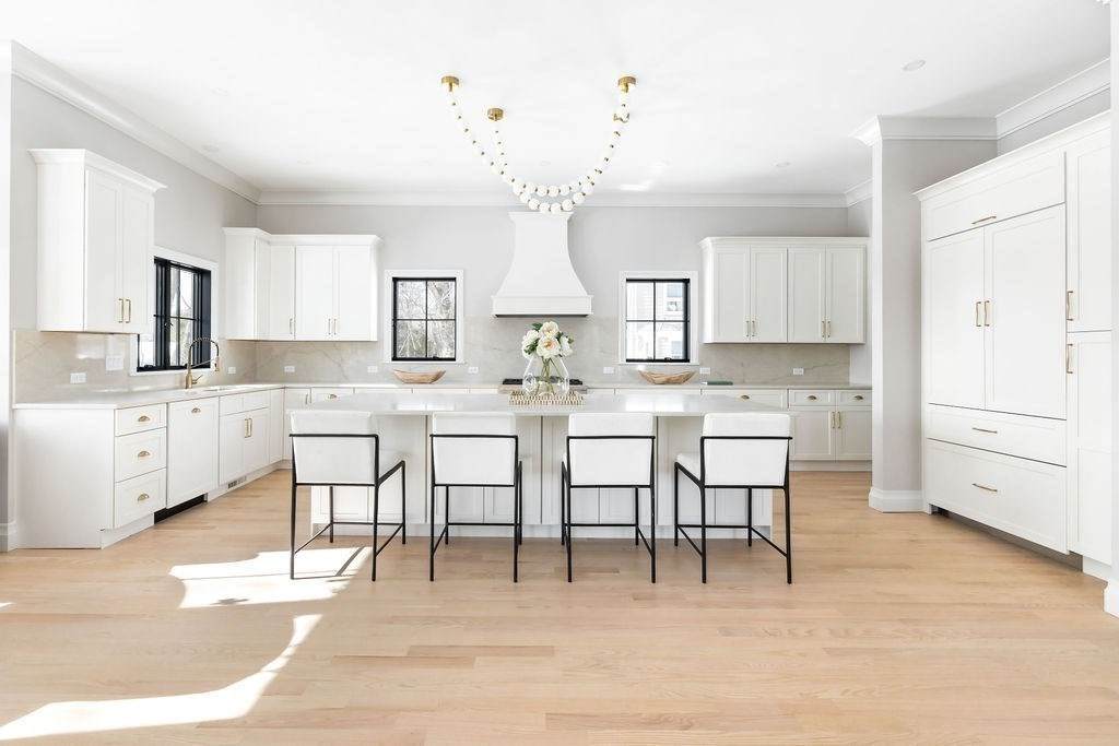 105 Adams Avenue - Photo 1