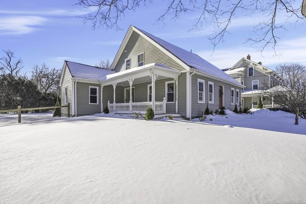 26 Maple St - Photo 1