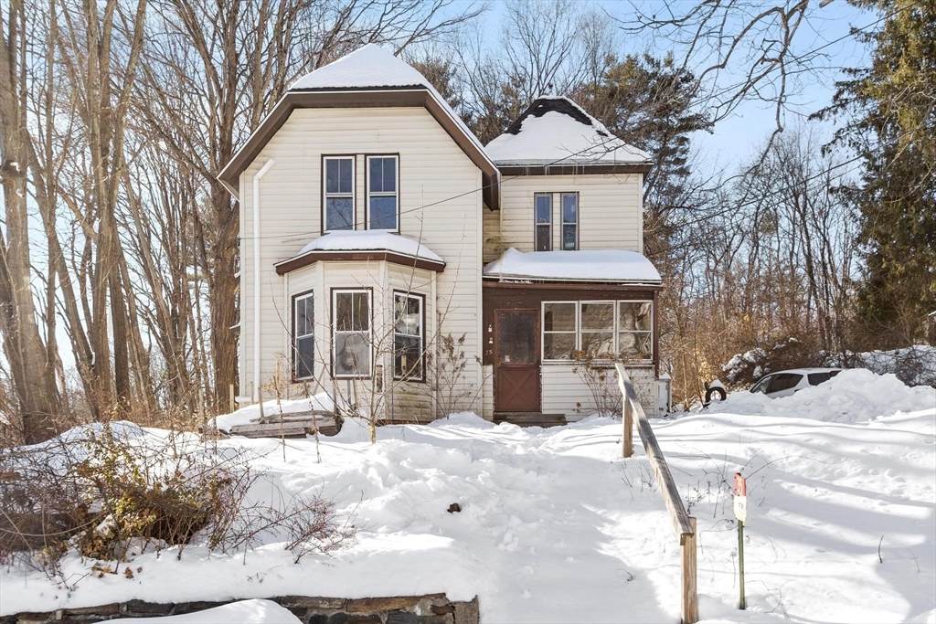 35 Ball St - Photo 1