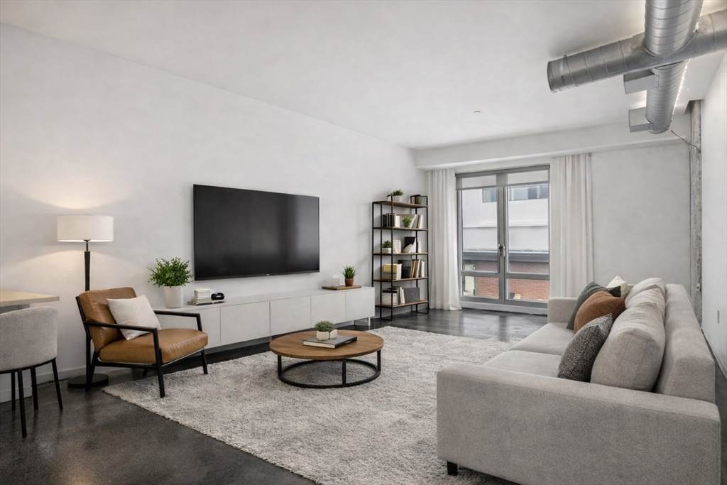 9 Medford St - Photo 1